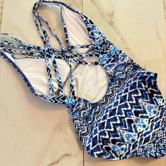 New La Blanca Oasis Ikat Multi Strap One Piece Swimsuit in Blue - Picture 6 of 8